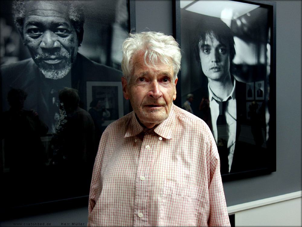 Herr Müller - Mart Engelen, Alice Springs