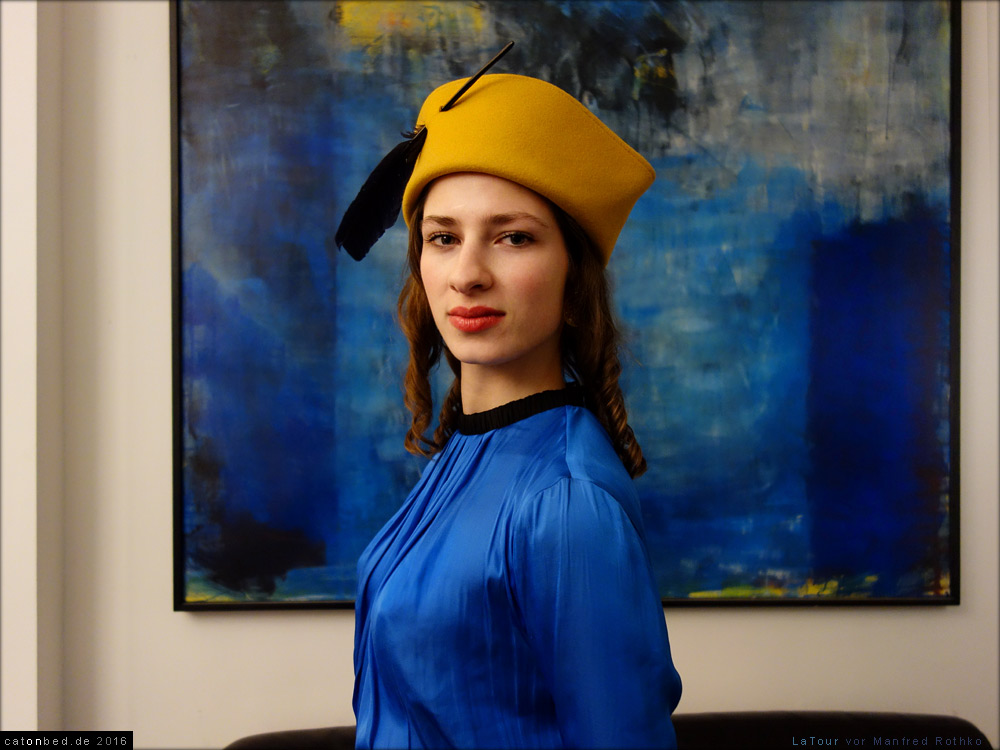 LaTour in Blau