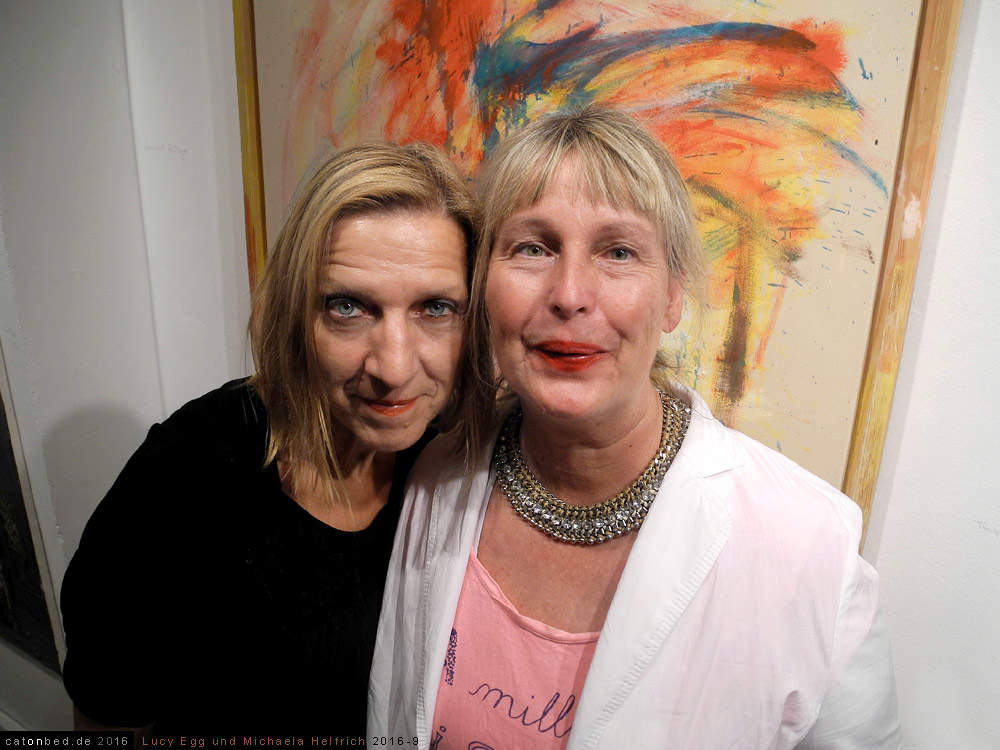 Michaela Und Lucy Egg