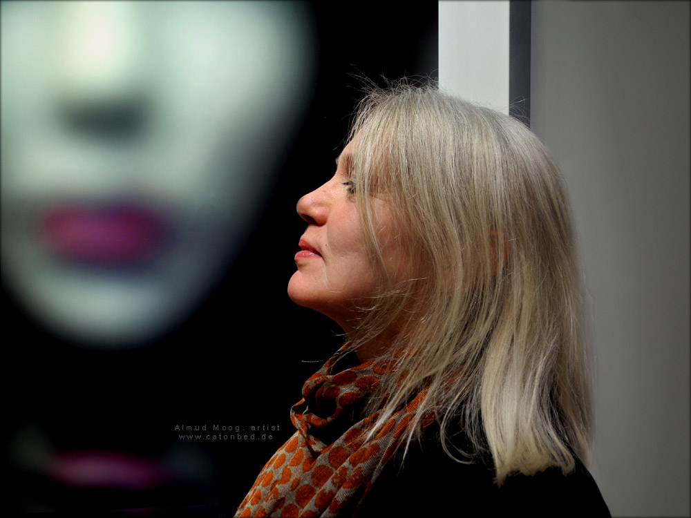Faces:  Almut Moog