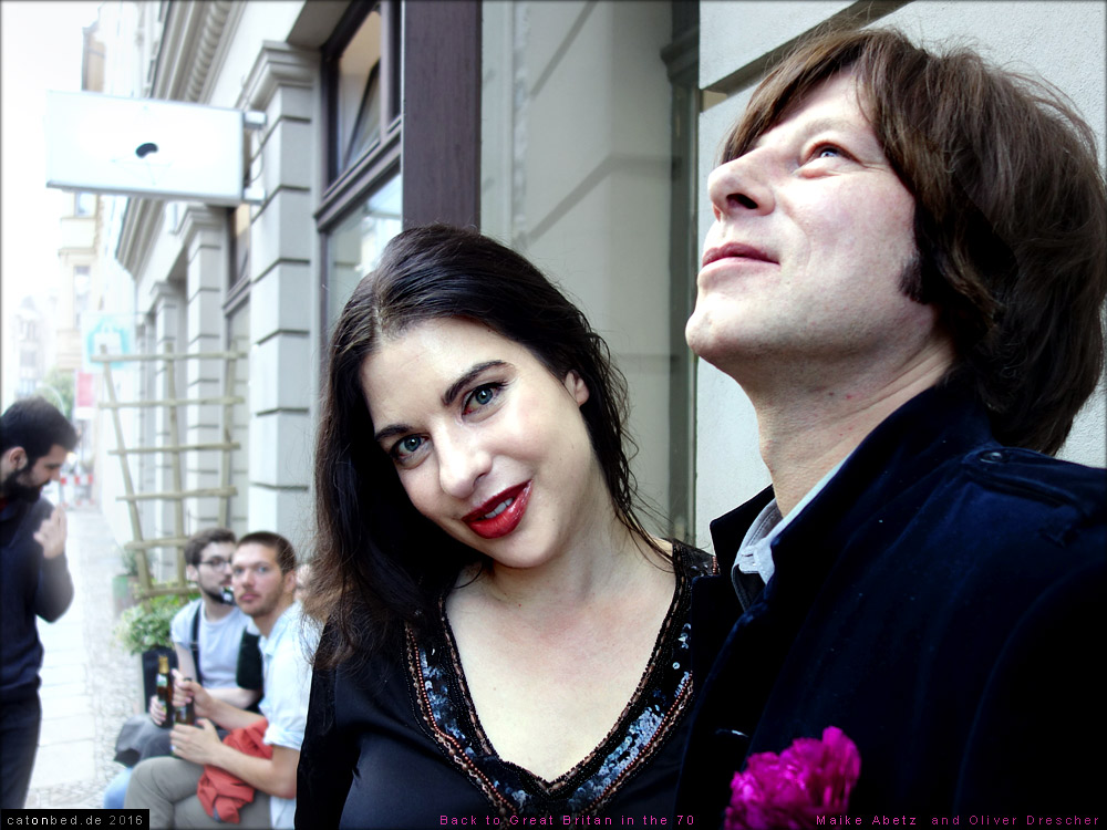 Abetz und Descher, Künstler: Flower Power, Magic Beans Gallery