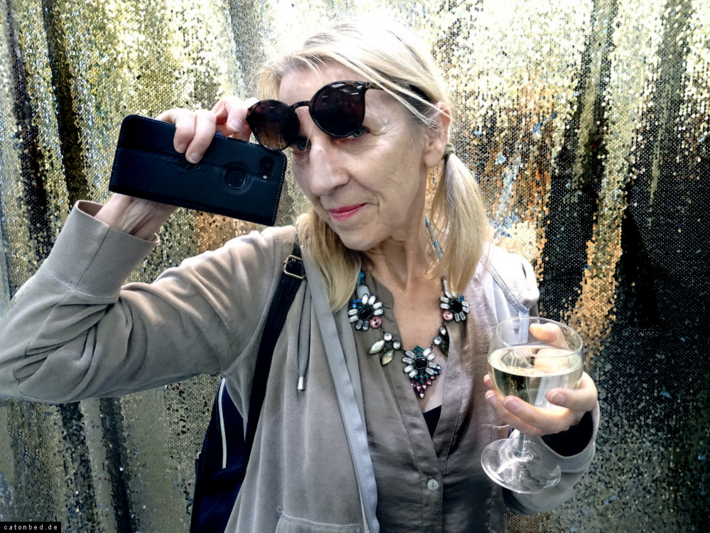 Lucy Eggs, K&uuml;nstlerin