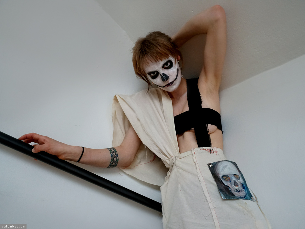 Der Tod / "Let´s have a ball!" POP-UP! im Camaro Haus