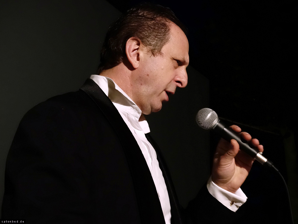 Villa Jacobs / Der Sänger Marek Picz