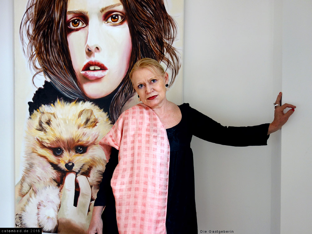 Renate Roginas, Villa Kult
