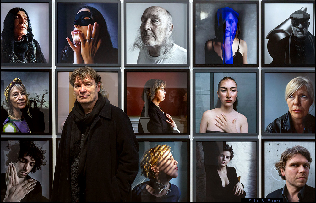 Jan Sobottka, Fotograf vor eigenen Arbeiten 
