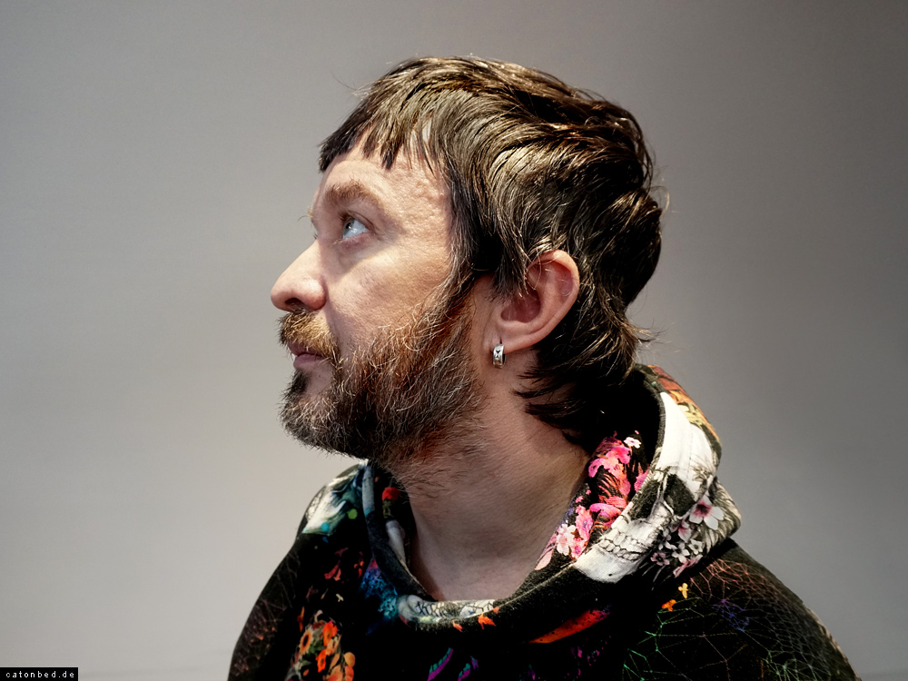 Der Schauspieler und Regisseur Pavlo Arie