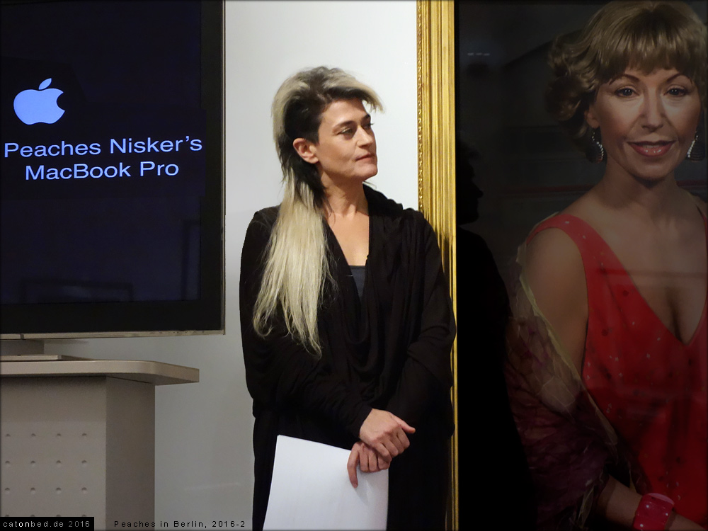 Peaches at ME collectors / Cindy Sherman at ME collectors